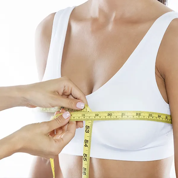 Img-cirujano-plastico-medellin-AumentoMamario-2025